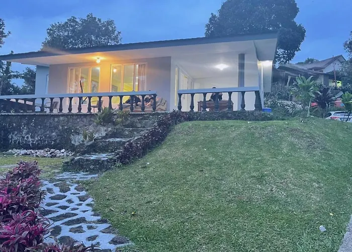 Villa Vancouver by Villa Gue Aja